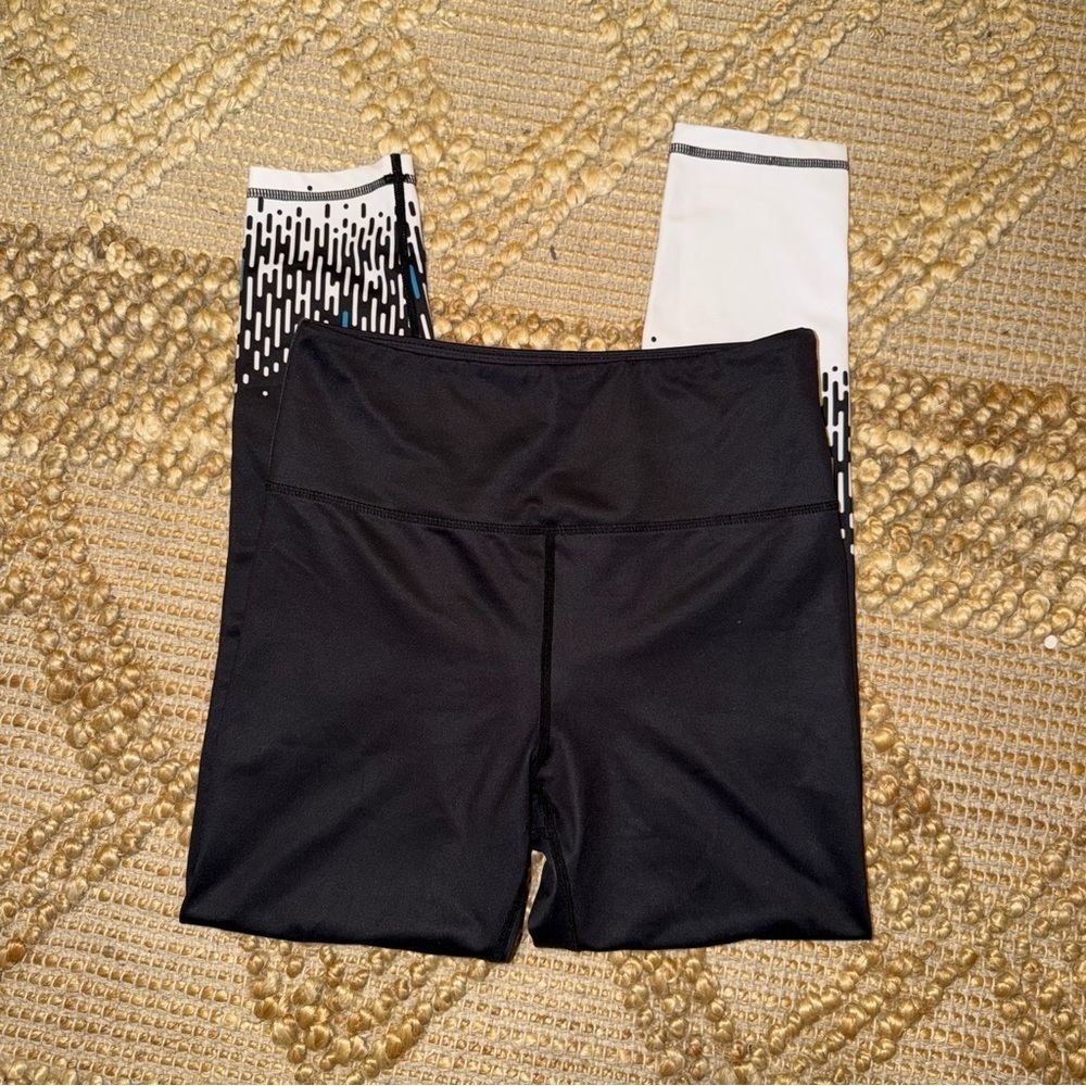 🌸SALE🌸ZYIA White Grid Leggings